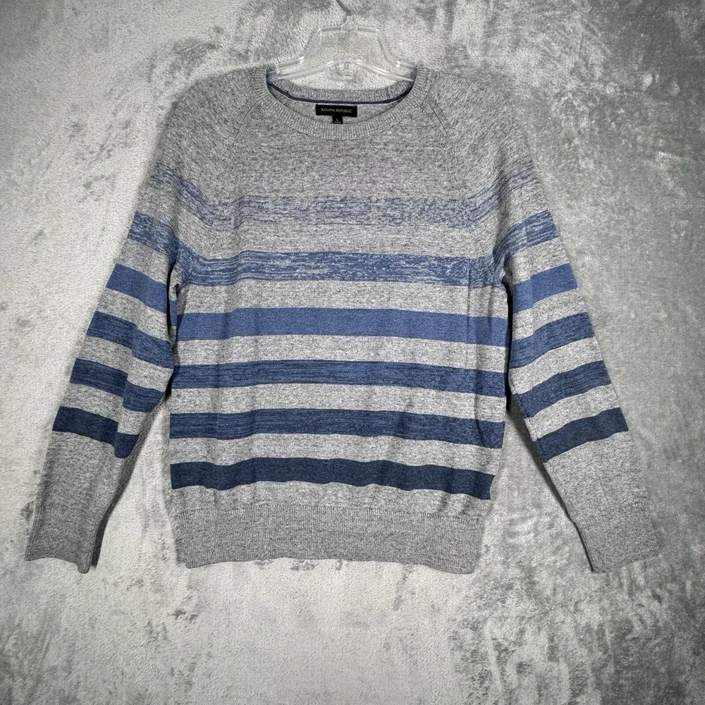 Banana Republic Gray Blue Stripe Crewneck Sweater Classic Preppy Casual Menswear